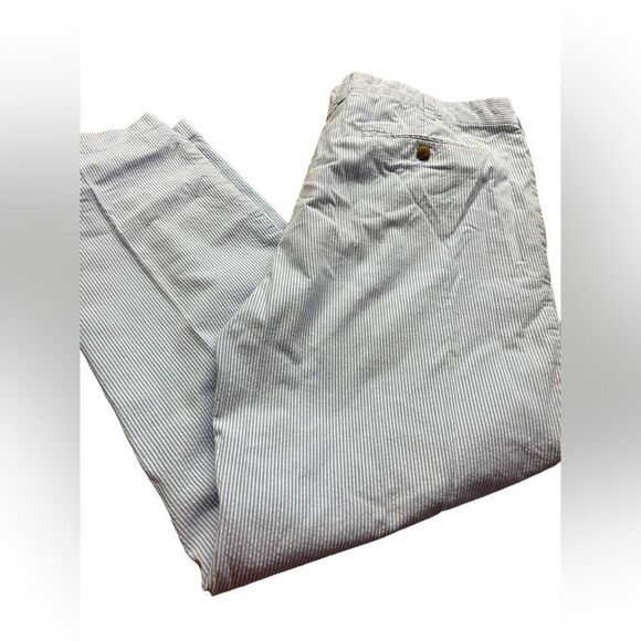 IZOD size 40 x 32 seersucker straight chino flat front excellent condition - Picture 1 of 3